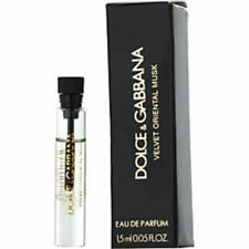 돌체앤가바나 벨벳 오리엔탈 머스크 1.5ml 0.05 fl. 온스. 공식 향수, 벨벳 오리엔탈 머스크 바이 돌체 앤 가바나 1.5ml 0.05 fl. 온스. Virallinen hajuvesinäyte, 벨벳 오리엔탈 머스크 바이 돌체 앤 가바나 1.5ml 0.05 fl. 온스. oficjalna próbka 향수, 벨벳 오리엔탈 머스크 바이 돌체 앤 가바나 1.5ml 0.05 fl. 온스. officiellt parfymprov, 벨벳 오리엔
